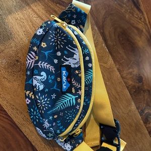 Kavu spectator belt bag